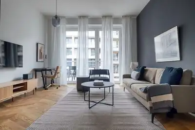 Image de Beautiful Mitte 1br nr Oranienburger Tor, by Blueground
