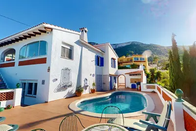 Image de Villa pour 8 - 9 personnes à Denia avec piscine privée, wifi, A/C