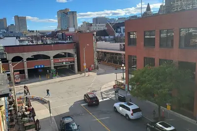 Image de Townhouse with Rooftop Patio in Byward Market