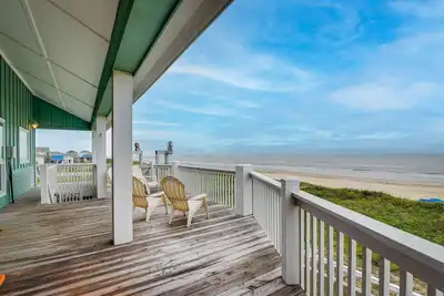 Image de Oceanfront Crystal Beach Vacation Home w/ Deck!