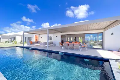 Image de Villa · Belles Rives · Vue mer & piscine