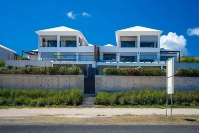 Image de Villa de luxe · Saint-François · Vue mer, piscine