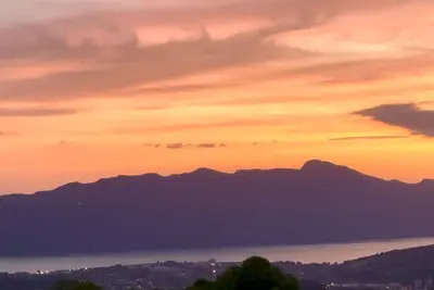 Image de Superbe duplex rénové vue lac à 10min d'Aix les Bains, coeur du Massif des Bauges