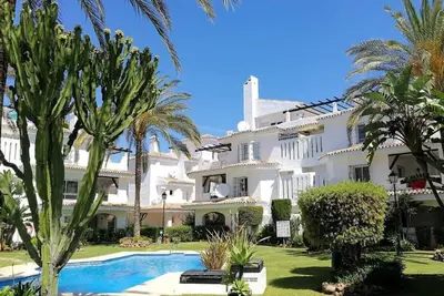 Image de Magnifique appartement à Los Naranjos de Marbella