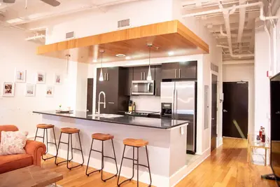 Image de Downtown Jackson Ave Suite