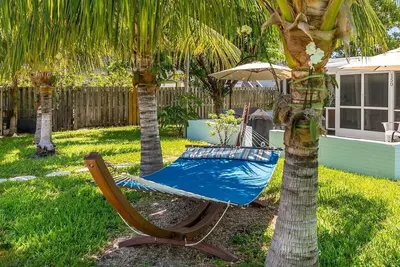 Image de Tranquil Retreat ~ Waterfront Home, 37' Dock, Cabana Club!