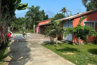 Image de Chácara de Alto Padrão, Aninhada no Coração de uma Exuberante Reserva Ecológica