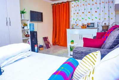 Image de Executive studio at Kamakis. . \nIt's very cosy and comfortable, feel at home. . . . . . .