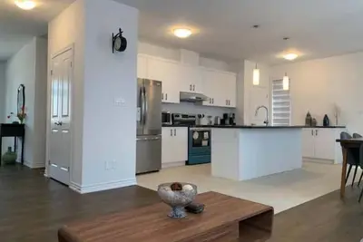 Image de New-built 4 bedrooms Niagara close to the Falls