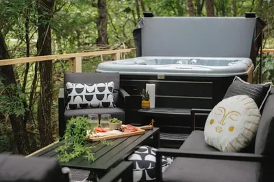 Image de Hot Tub | Balcony | High-Speed WiFi | Pets Ok!