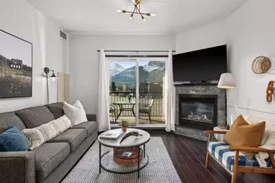 Image de Luxury 3b Mountain Views - Pool & HotTub - Sleeps 10
