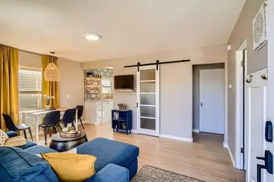 Image de Olde Town Gold-2 bed/1 bath in Olde Town Arvada\n