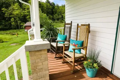 Image de Heritage Farmhouse by Buffalo Mountain Getaway