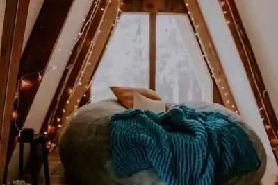 Image de Hillside Haven Treehouse Cabin