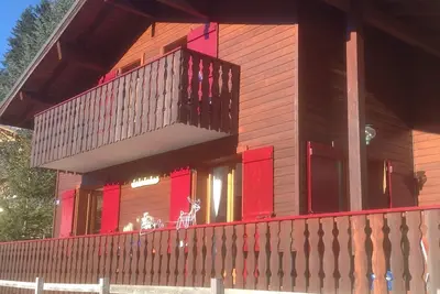 Image de Modern chalet with magnificent views and close to Chatel centre and ski lift.