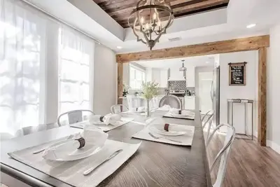 Image de Urban Oasis-5 Min from Downtown!