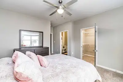 Image de 2 Bedroom Gem in Prime Location!