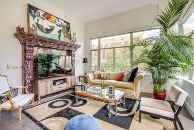 Image de Luxe Condo w/ Private Patio & Perks in Emeryville!