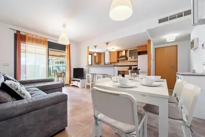 Image de Appartement \"Panorámica Golf Resort\" avec piscine partagée, Wi-Fi et climatisation