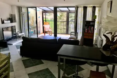 Appartement 'Le Grenier D'annick' avec vue sur les montagnes, terrasse privée et Wi-Fi