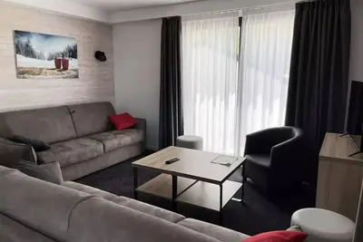 Image de 3 Pièces pour 10 Personnes