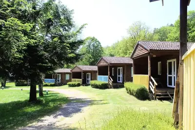 Image de Chalet Arbre : 2 chambres \/ dimanche-dimanche \/ 4 personnes