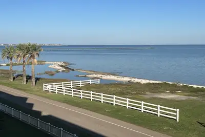 Image de Bay View Condo #307