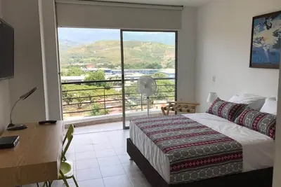 Image de CaliView-ApartaHotel\nCozy Apartment with great location, with an Amazin View! ! !
