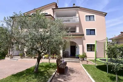 Image de Appartement de vacances pour petits groupes ou familles près de la mer et du centre d'Umag