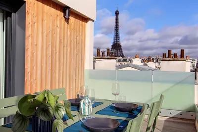 Image de Bright 2bd 2bth with terrace near the Eiffel Tower, Ac, elevator, insurance incl