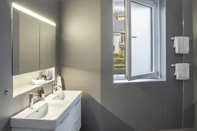 Image de Luxus Loftboxspringbettheimkinonähech