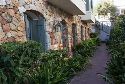 Image de Bask in the Beauty of Kalk Bay from a Chateauesque Townhouse