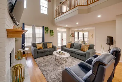 Image de Spacious Anna Getaway w\/ Pool Near Dtwn McKinney!