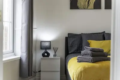 Image de Appartement-Confort-Salle de bain privée séparée-Vue ville