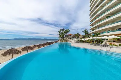 Image de New Beautiful Ocean Front 2b+2b Ocean Terrace