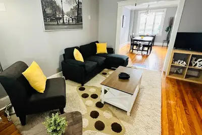 Image de Cozy Home. 25 minutes  to Times Square area