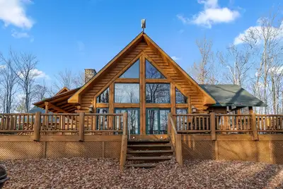 Image de Log home in Fish Creek + Dog Friendly and Private lot!