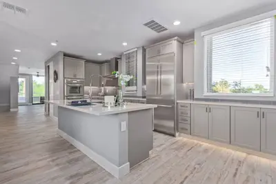 Image de 1005 Beautiful luxury condo in heart of Scottsdale