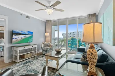 Image de Waterscape A420 ~ Beachy-Chic 1br ~ Ocean View ~ Beach Service