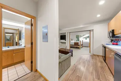 Image de 256 | Explore & Unwind - Studio w/ Spas + Views
