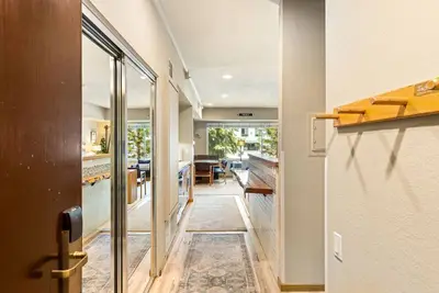 Image de 207 | Comfy A/C Studio - Tennis, Pool & Parking