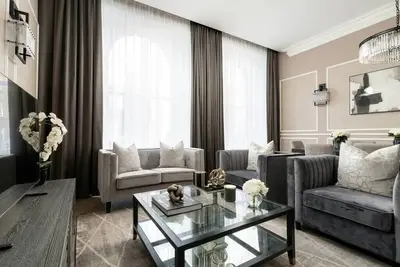 Image de Luxury City Retreat w/ Hot Tub and Patio