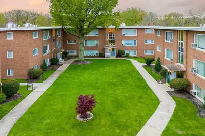 Image de Entire Two-Bedroom Full Bath Full Kitchen Apt with parking @ Georgetown Villas!