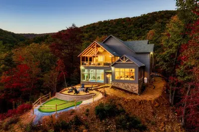 Image de Hot tub, 5br w/ King beds, Pool, Games, View