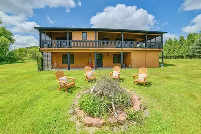Image de Romantic Afton Escape w/ Fire Pit & Scenic Views