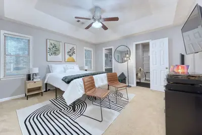 Image de North Columbus Luxury 15 mins to Fort Moore