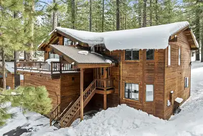 Image de 4 Bedroom Home at 392 Skidder Trail by RedAwning