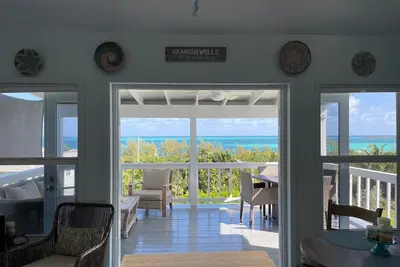 Image de TennesSea Shine. Perfect View for Two. Cozy cottage with amazing views.