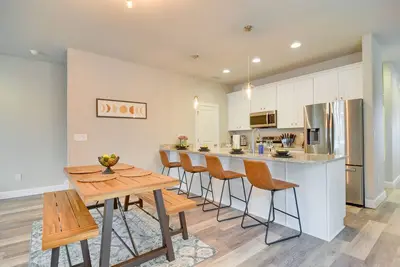 Image de Sun Bay South Tampa Rental ~ 2 Mi to Ballast Point