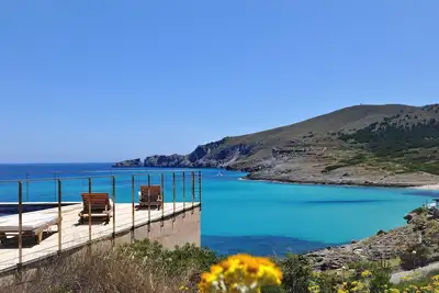 Image de Villa 'Aurea' avec vue sur la mer, piscine privée et Wi-Fi.